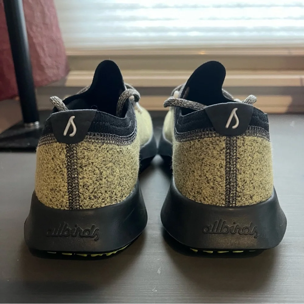 Like new Allbirds wool dasher mizzle - Picture 5 of 6